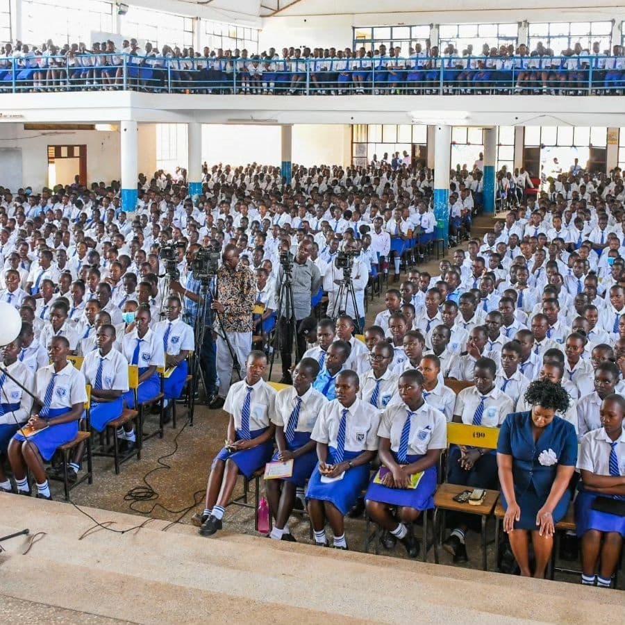 CHAKE seminar with community or school participants.
